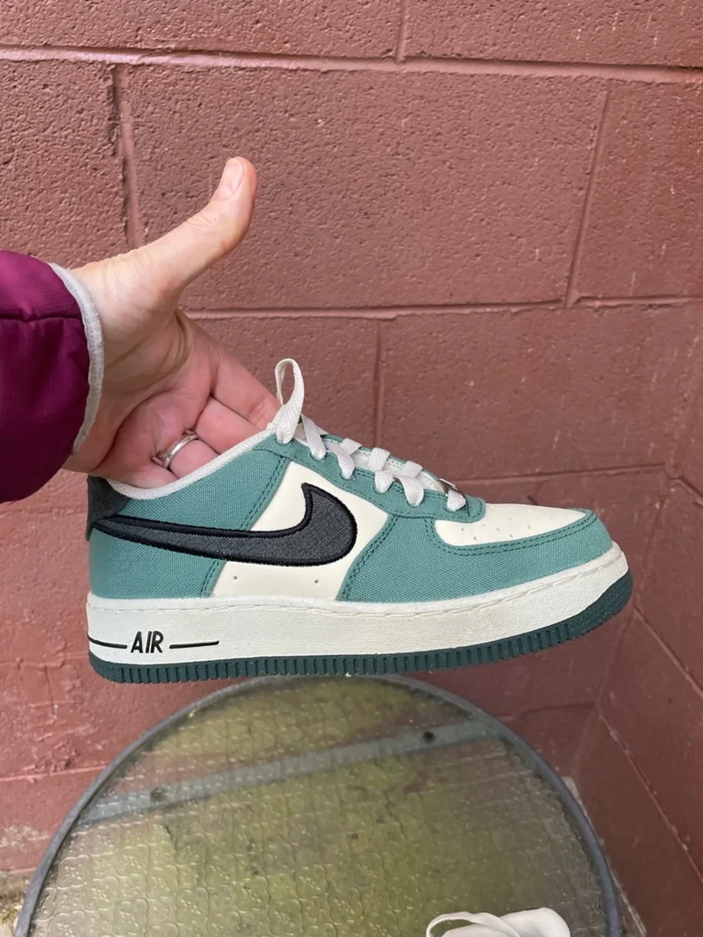 Nike Air Force 1 LV8 Shoes Size 3.5 Youth - Picture 3 of 15